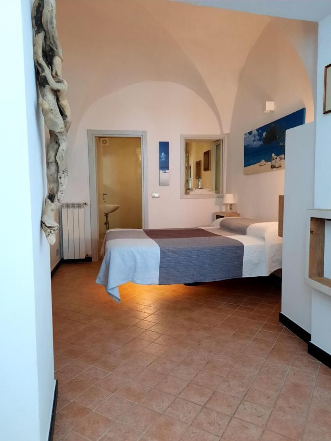 Finestre Sul Mare Villa San Lorenzo al Mare Rum bild